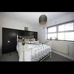 The Chic Haven *